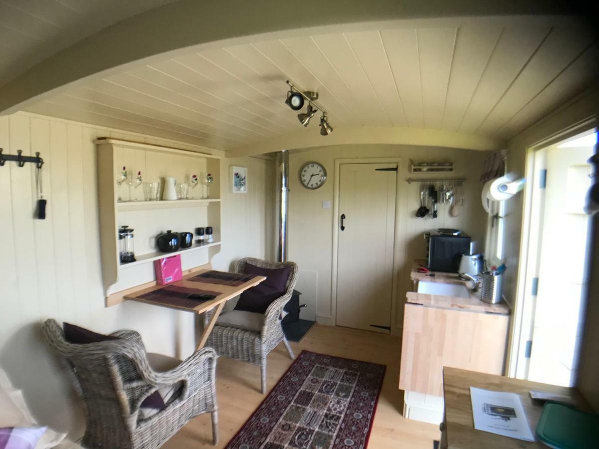 The Hawthorn Shepherds Hut Eyemouth Eksteriør billede