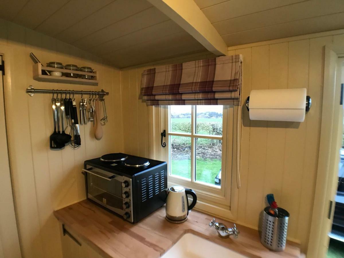 The Hawthorn Shepherds Hut Eyemouth Eksteriør billede